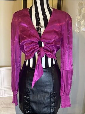 Idem ditto Elegant Fuchsia cropped  Blouse with tie waist small